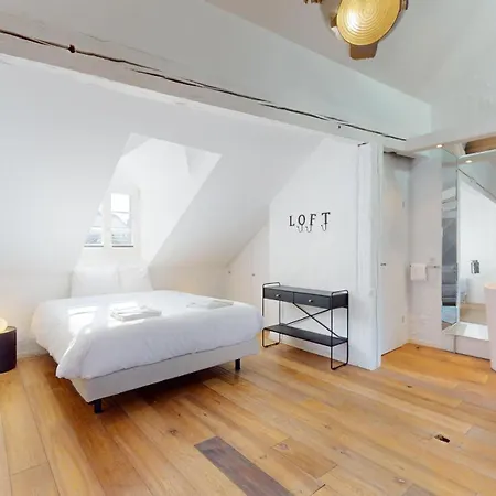 Charming In The Center Of Apartment