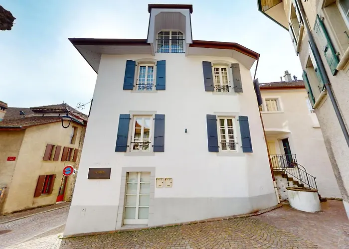 Charming In The Center Of *