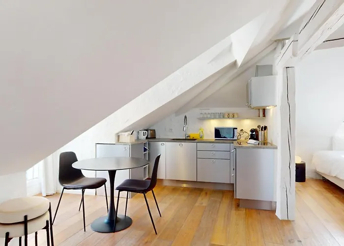 Charming In The Center Of شقة لتري