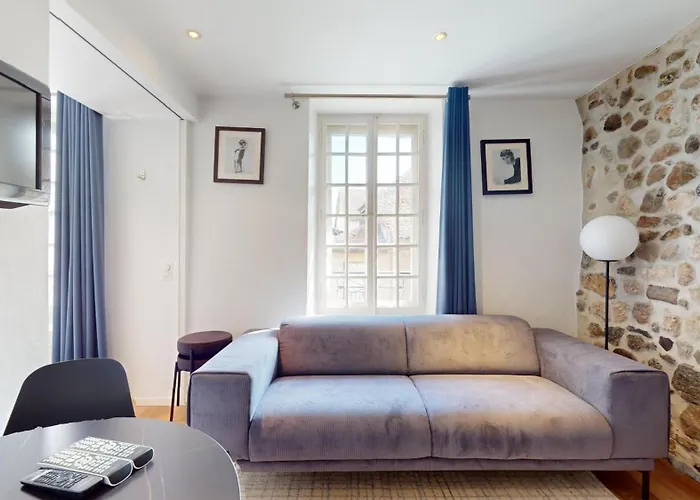 Charming In The Center Of